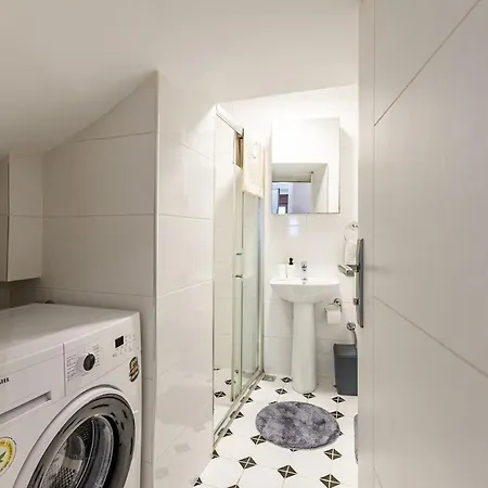 Private Building W Terrace Walk To Taksim & 6 Guests 伊斯坦布尔