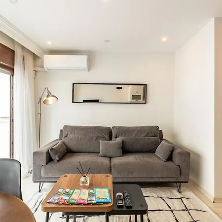 Private Building W Terrace Walk To Taksim & 6 Guests 別荘