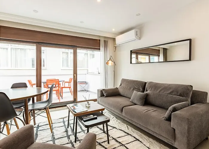 Private Building W Terrace Walk To Taksim & 6 Guests 度假居