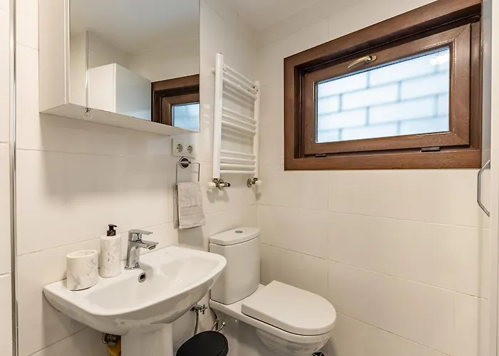 Private Building W Terrace Walk To Taksim & 6 Guests *