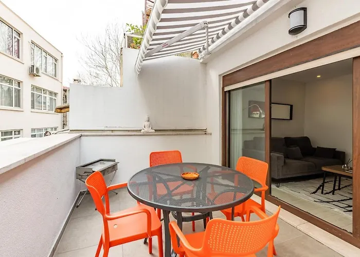 度假居 Private Building W Terrace Walk To Taksim & 6 Guests 伊斯坦布尔